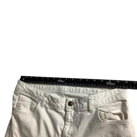 Burberry London Jeans Distressed Cropped White Size 32 Waist (measured) - Picture 4 of 10